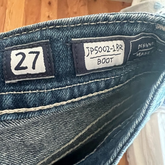 Miss Me Bedazzled Jeans - Picture 3 of 4